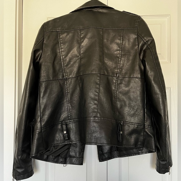 Leather jacket - Picture 2 of 5